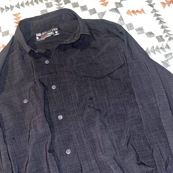 Ariat shirt - Picture 2 of 4